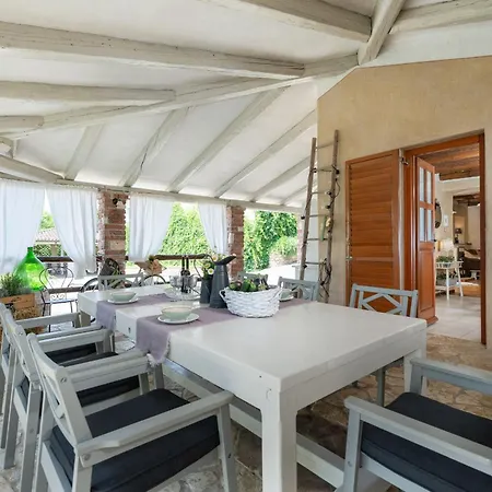 Villa Vally *